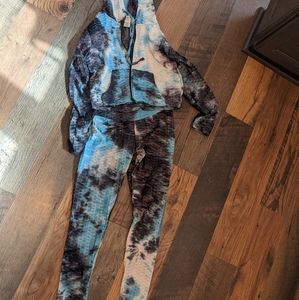 Leggings with matching crop jacket